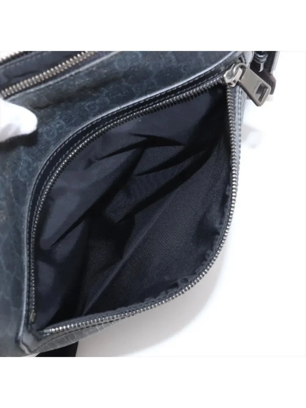 Gucci GG Supreme Leather Shoulder Bag Crossbody Messenger Business